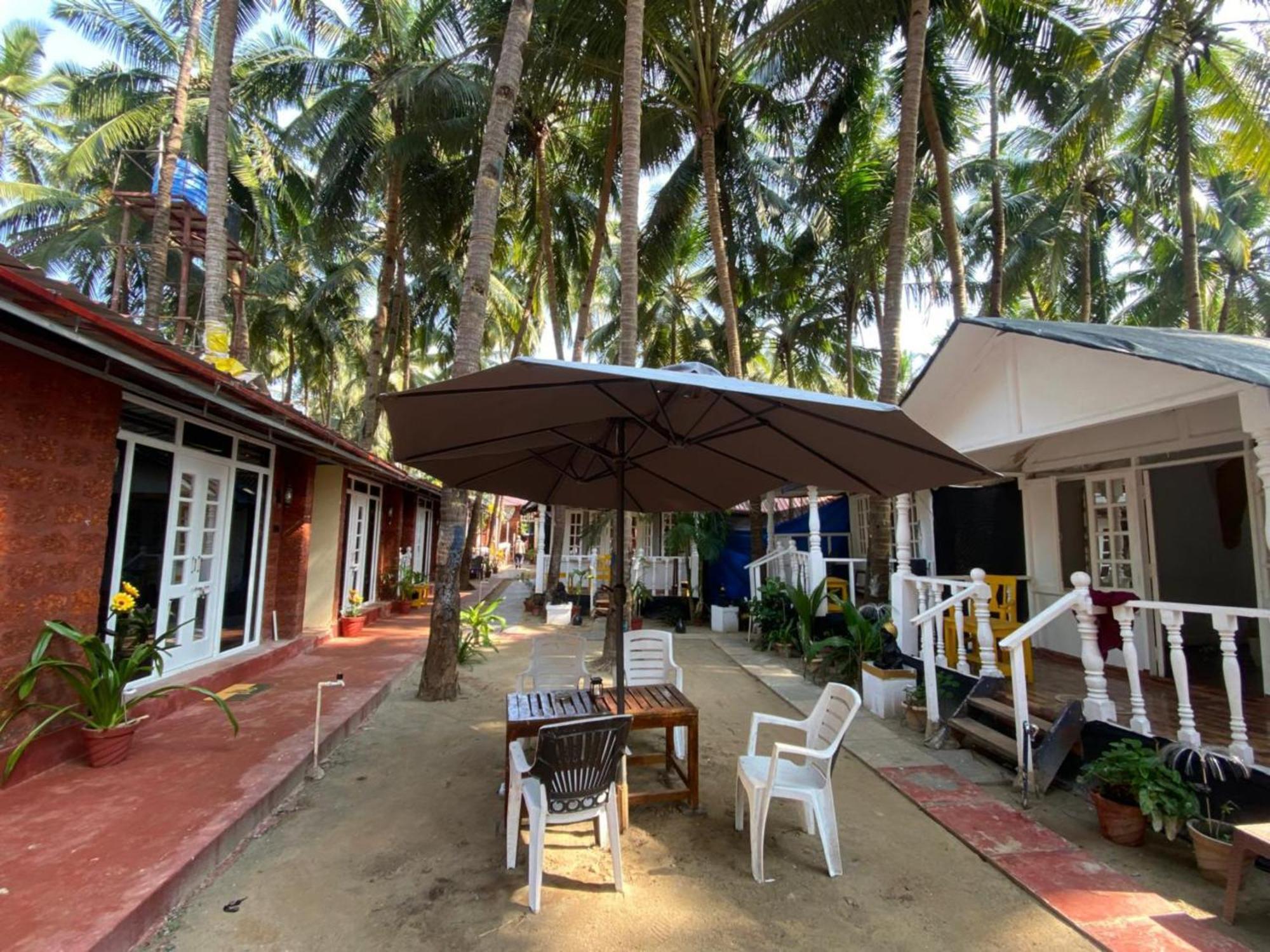 The Charming Nights Hotell Palolem Exteriör bild