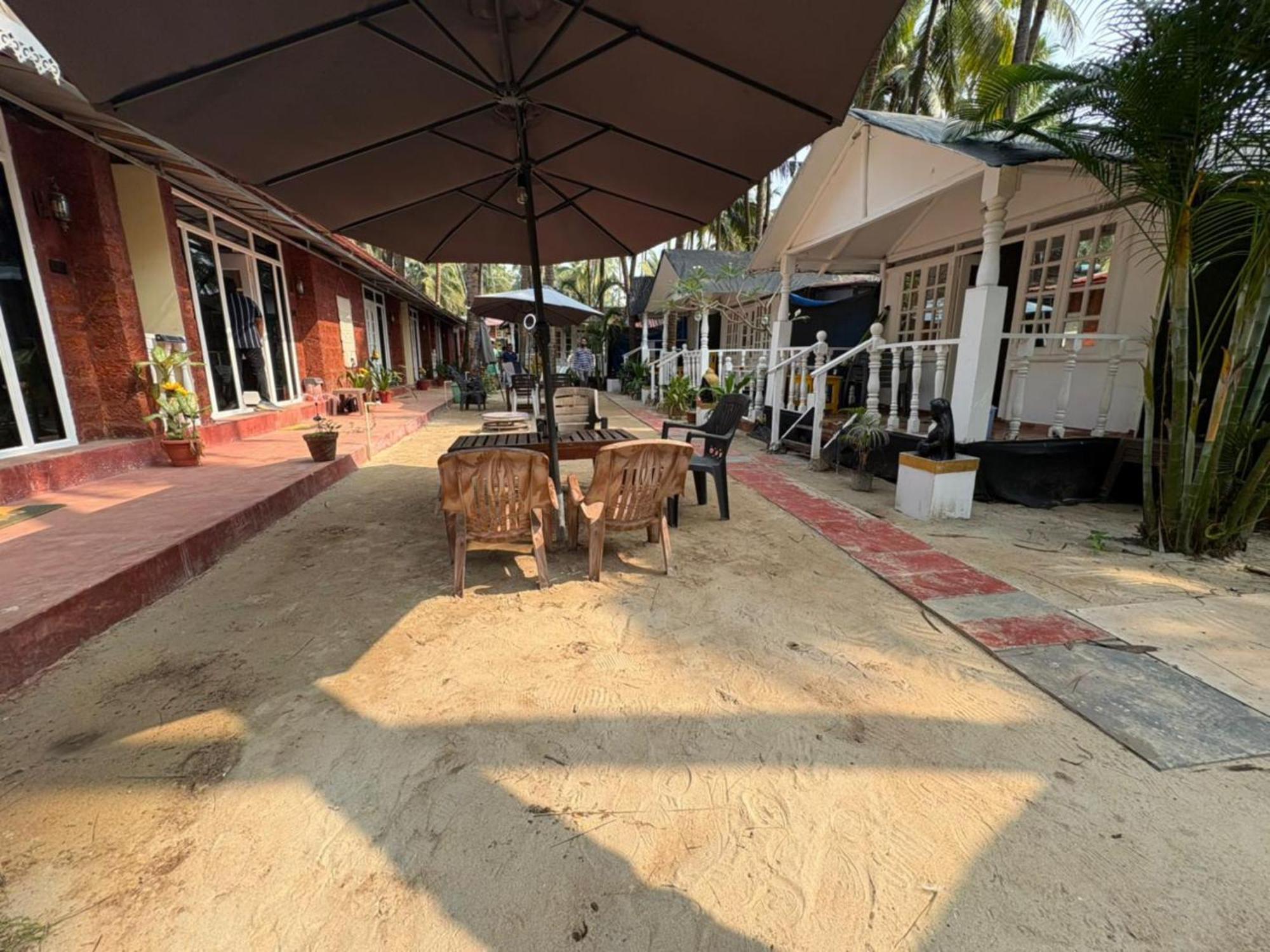 The Charming Nights Hotell Palolem Exteriör bild