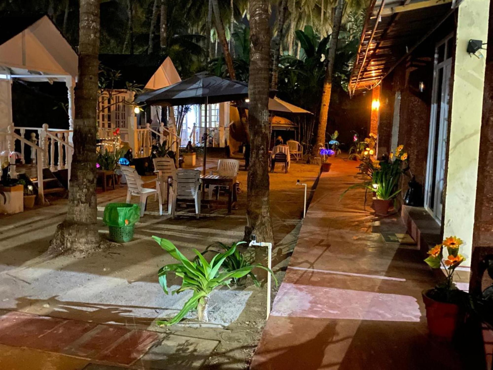 The Charming Nights Hotell Palolem Exteriör bild